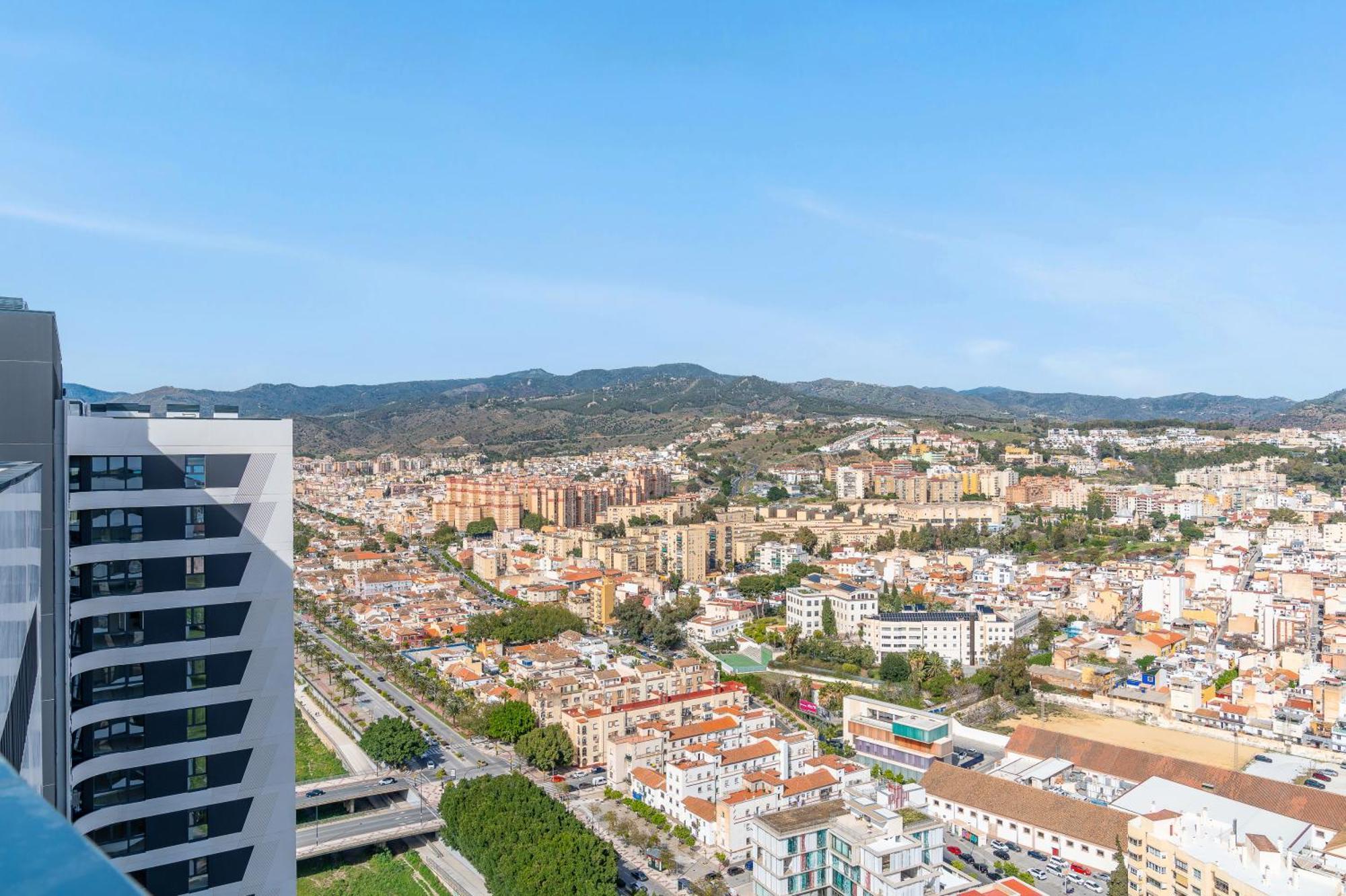 Malaga Tower View Apartamento Exterior foto